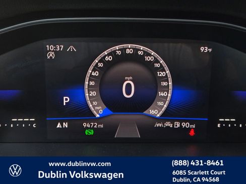 Used 2025 Volkswagen Jetta SE w/ Sunroof Package FWD image 23