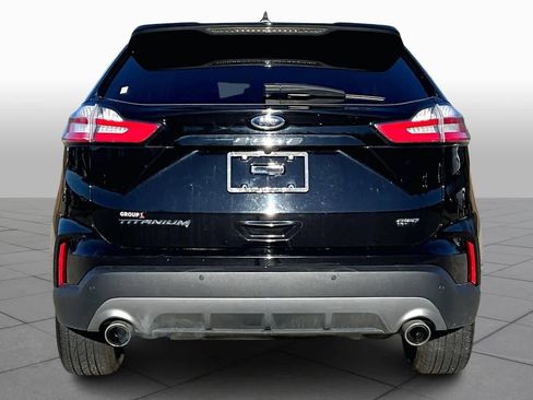 Used 2023 Ford Edge Titanium image 4