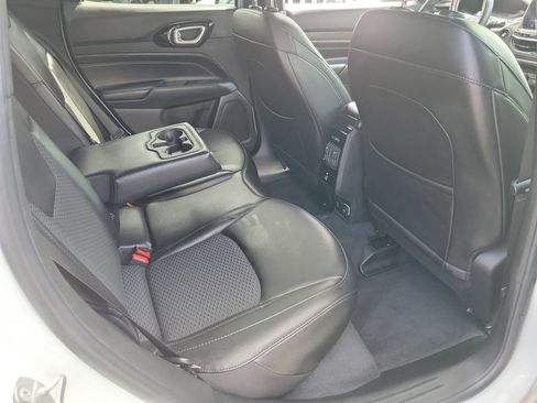 Used 2022 Jeep Compass Latitude w/ Convenience Group FWD image 18
