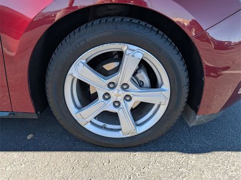 Used 2017 Chevrolet Volt LT w/ Comfort Package image 25