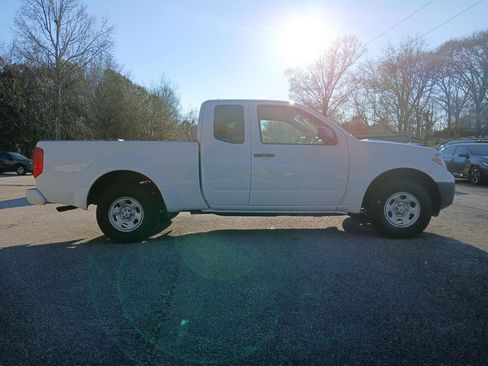 Used 2019 Nissan Frontier S image 5