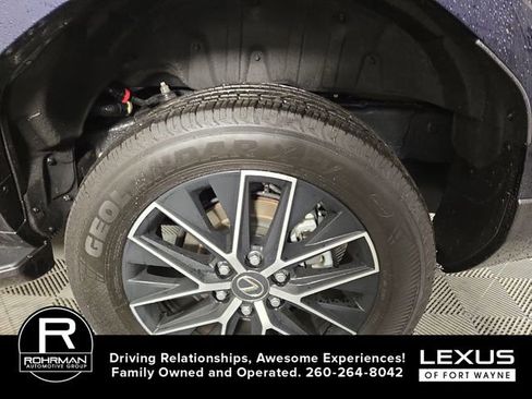 Used 2024 Lexus GX 550 w/ Accessory Package (2T) AWD/4WD image 12