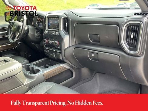 Used 2020 Chevrolet Silverado 1500 LT Trail Boss w/ Midnight Edition AWD/4WD image 24