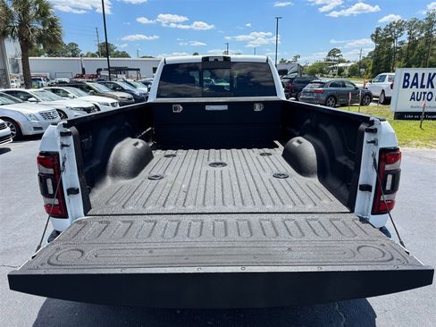 Used 2021 RAM 3500 Laramie AWD/4WD image 9