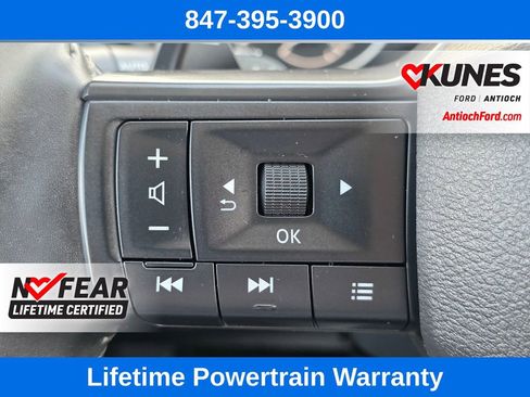 Used 2025 Nissan Rogue SV image 38