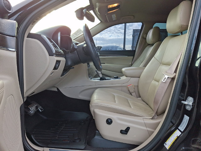 Used 2018 Jeep Grand Cherokee Limited AWD/4WD image 15