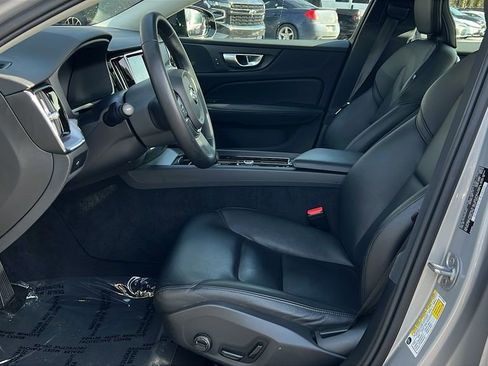 Used 2024 Volvo S60 B5 Core image 19
