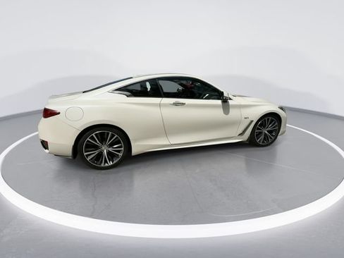Used 2018 INFINITI Q60 3.0t Luxe w/ Sensory Package 3.0T Luxe RWD image 8