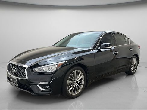Used 2024 INFINITI Q50 Luxe w/ Cargo Package AWD/4WD image 2