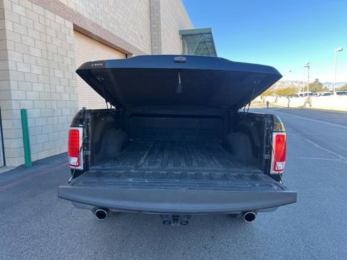 Used 2017 RAM 1500 Limited image 17