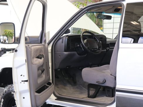 Used 1997 Dodge Ram 2500 Truck Laramie SLT image 52