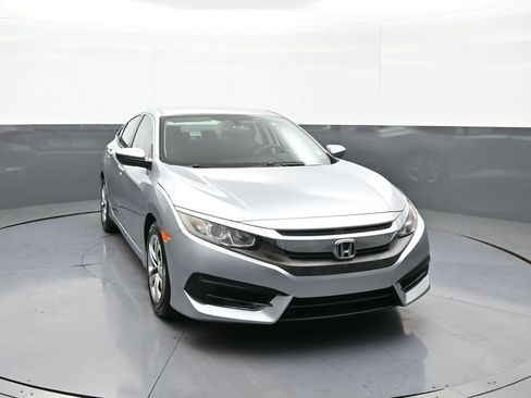 Certified 2017 Honda Civic LX image 3