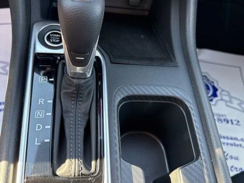 Used 2025 Nissan Sentra SV image 17