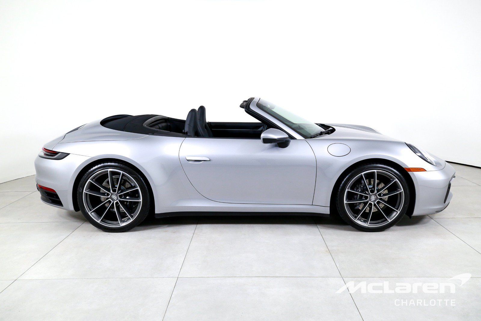 Used 2023 Porsche 911 Carrera RWD image 10