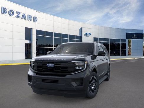 New 2025 Ford Expedition Max Active image 2