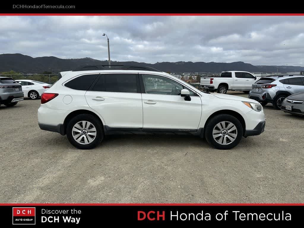 Used 2017 Subaru Outback 2.5i Premium AWD/4WD image 5
