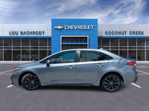 Used 2023 Toyota Corolla SE FWD image 5