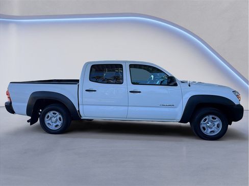 Used 2014 Toyota Tacoma 2WD Double Cab w/ Convenience Package image 7