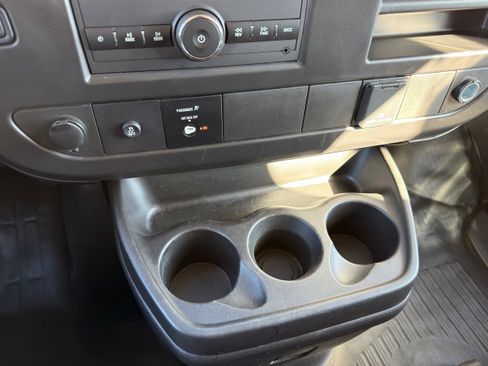 Used 2024 GMC Savana 2500 w/ Driver Convenience Package image 30