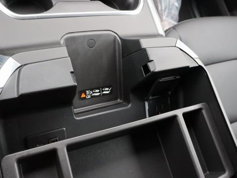 New 2026 Chevrolet Silverado 2500 LT w/ All Star Edition image 9