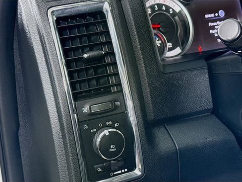 Used 2017 RAM 3500 Laramie image 11