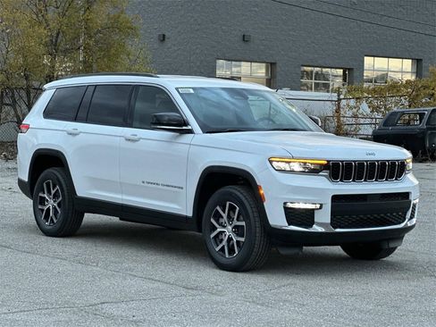 New 2025 Jeep Grand Cherokee L Limited image 1