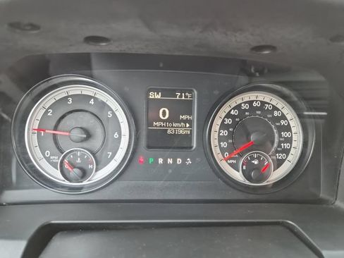 Used 2015 RAM 1500 Classic SLT AWD/4WD image 14