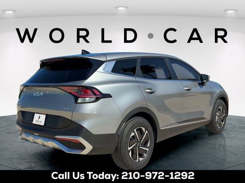 Certified 2025 Kia Sportage LX FWD image 7