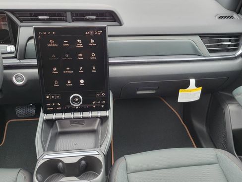 New 2026 GMC Terrain AT4 w/ Technology Package II image 5