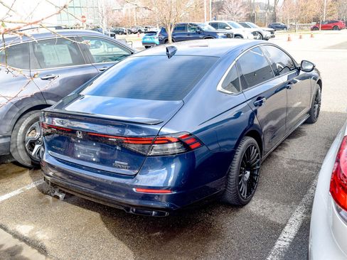 Used 2025 Honda Accord EX-L image 5