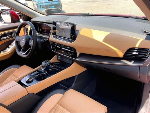 Used 2023 Nissan Rogue Platinum AWD/4WD image 13