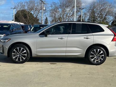 Certified 2025 Volvo XC60 B5 Plus image 6