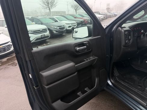 Used 2019 Chevrolet Silverado 1500 Custom w/ Custom Value Package image 13