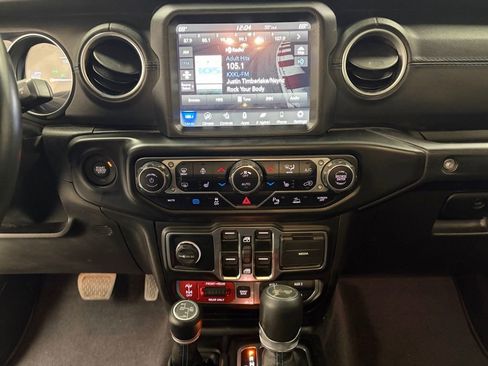 Used 2021 Jeep Wrangler Unlimited Rubicon 4xe w/ Steel Bumper Group image 25