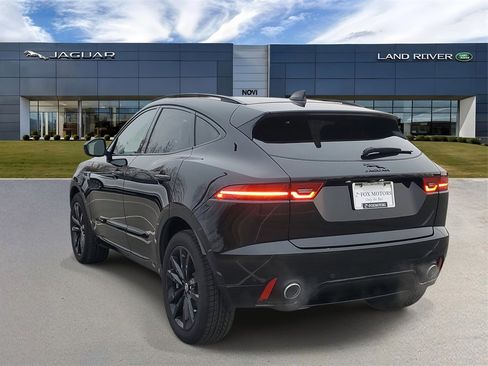 Used 2024 Jaguar E-PACE R-Dynamic SE image 2