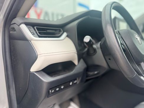 Used 2020 Toyota RAV4 XLE w/ Convenience Package AWD/4WD image 42