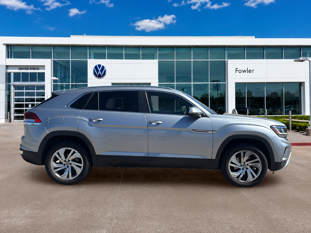 Used 2020 Volkswagen Atlas Cross Sport SEL FWD image 4