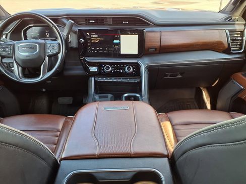 Used 2024 GMC Sierra 2500 Denali Ultimate image 19