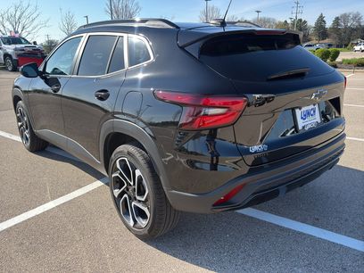 Used 2025 Chevrolet Trax RS w/ Sunroof Package