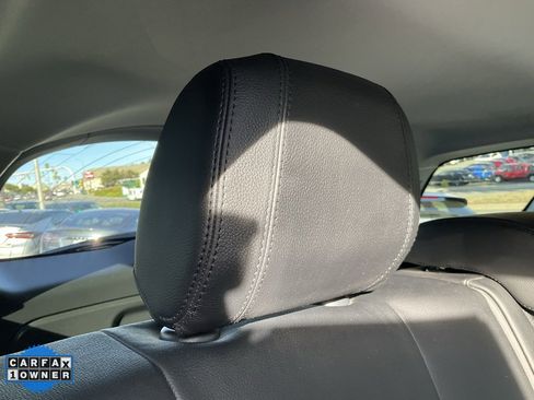 Used 2019 Land Rover Discovery Sport SE image 55