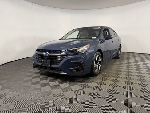 Used 2025 Subaru Legacy Premium image 3