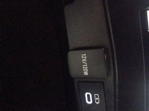 Used 2025 Toyota Corolla SE FWD image 29