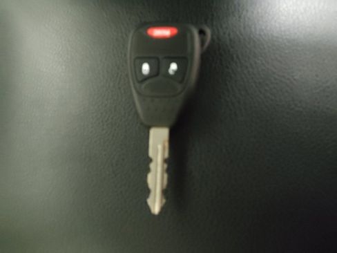 Used 2017 Jeep Wrangler Unlimited Sahara w/ Connectivity Group AWD/4WD image 32
