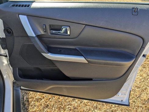 Used 2013 Ford Edge Limited image 36