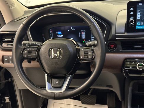 Certified 2023 Honda Pilot Elite image 17