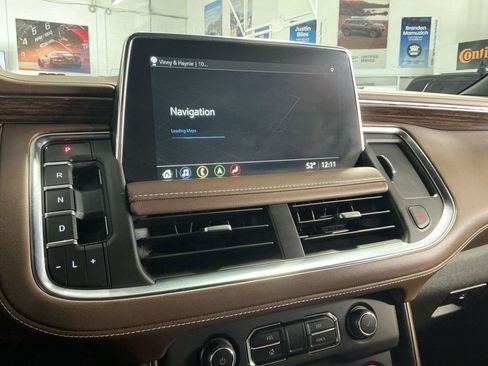 Used 2021 Chevrolet Suburban High Country image 28