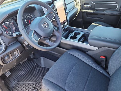 New 2026 RAM 2500 Big Horn AWD/4WD image 10