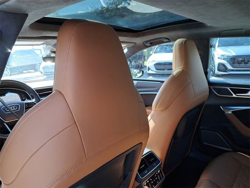 Used 2021 Audi RS 7 4.0T w/ Carbon Optic Package image 25