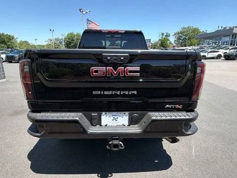 New 2026 GMC Sierra 2500 AT4 w/ Technology Package AWD/4WD image 6