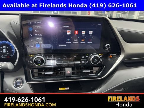 Used 2023 Toyota Highlander Limited image 21